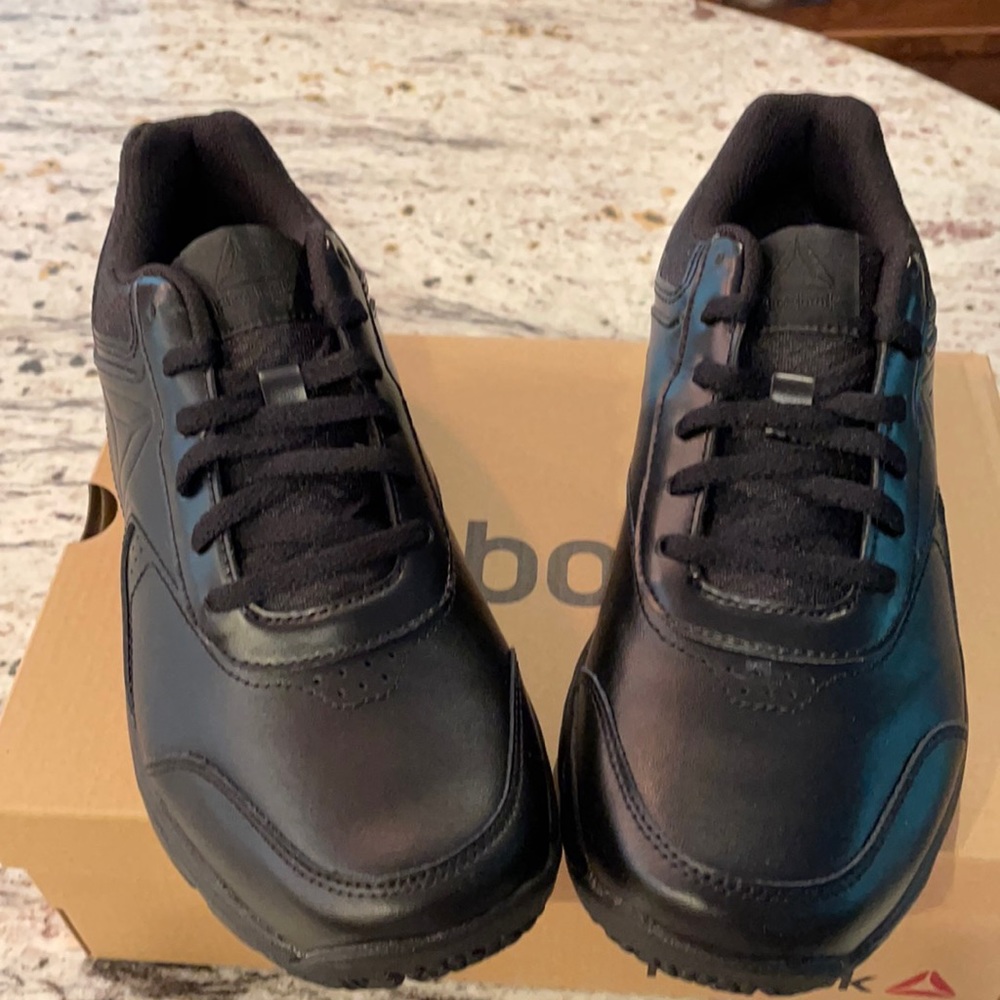NIB Reebok work shoes